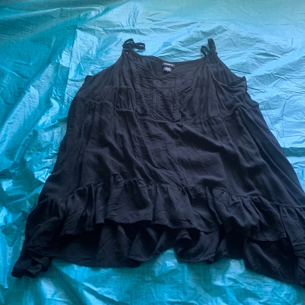 Torrid Black Sleeveless Tunic Blouse